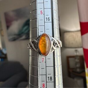 Stunning Celtic ring with stone